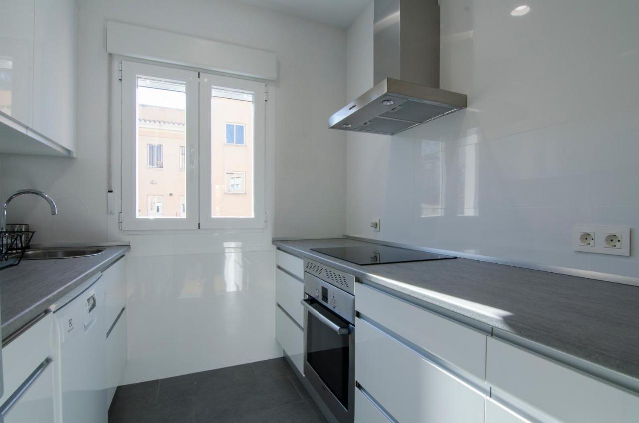 2 Bedrooms 2 Bathrooms Furnished - Bernabeu - Business Area With Terrace - Minty Stay マドリード エクステリア 写真