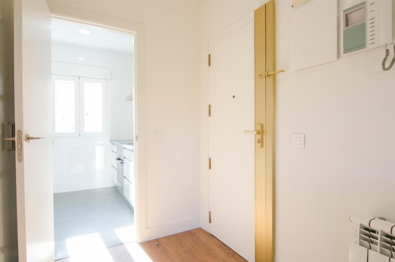 2 Bedrooms 2 Bathrooms Furnished - Bernabeu - Business Area With Terrace - Minty Stay マドリード エクステリア 写真