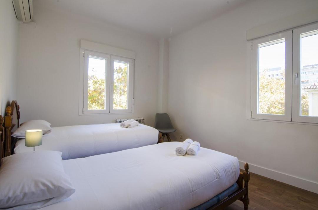 2 Bedrooms 2 Bathrooms Furnished - Bernabeu - Business Area With Terrace - Minty Stay マドリード エクステリア 写真