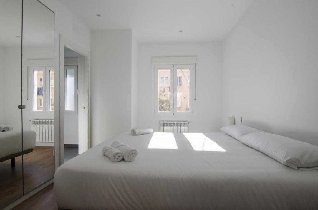 2 Bedrooms 2 Bathrooms Furnished - Bernabeu - Business Area With Terrace - Minty Stay マドリード エクステリア 写真